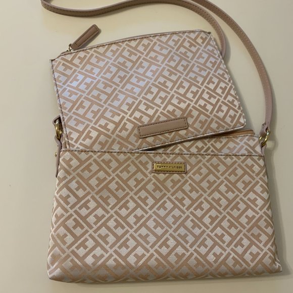Tommy Hilfiger Light Pink and White Cross Body Bag - Picture 2 of 3